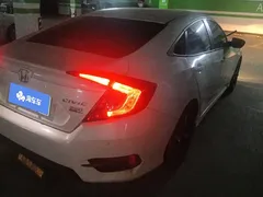 2019 Honda Civic 220TURBO CVT, белый — фото 3