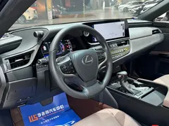 2022 Lexus ES 200 Excellence, чёрный — фото 5