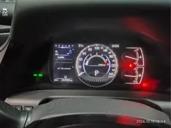 2022 Lexus ES 200 Excellence, чёрный — фото 9