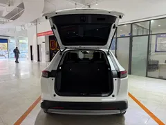 2023 Honda Vezel 1.5L CVT Elite, белый — фото 8