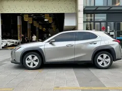 2020 Lexus UX 200 Special Edition — фото 3