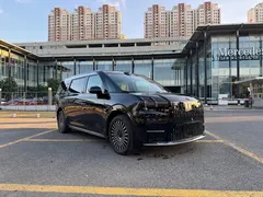 2024 Zeekr 009 6-Seat Executive 4WD 108kWh, чёрный — фото 4