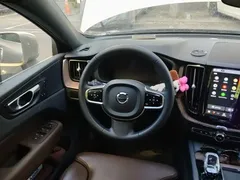 2024 Volvo XC60 4WD Zhiyuan Luxury — фото 11