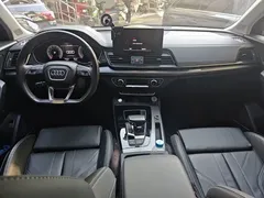 2021 Audi Q5L 45 TFSI Luxury Dynamic, чёрный — фото 10