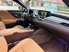 2021 Lexus ES 200 Excellence, чёрный — фото 10