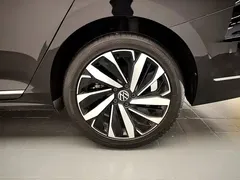 2023 Volkswagen Passat 330TSI Luxury, чёрный — фото 16