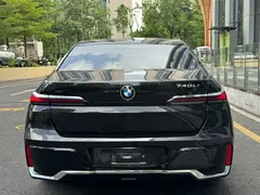 2023 BMW 7 Series 735Li M Sport Package, чёрный — фото 2