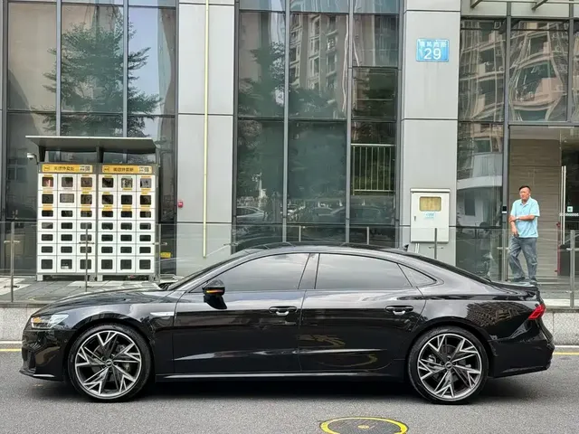 2023 Audi A7L 45 TFSI quattro S-line
