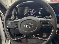 2022 Hyundai Elantra 240TGDi DCT LUX Premium, белый — фото 6