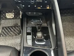 2022 Hyundai Elantra 240TGDi DCT LUX Premium, белый — фото 8