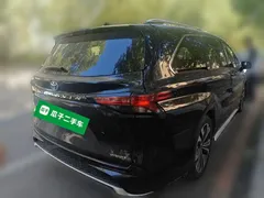 2023 Toyota Granvia 2.5L Hybrid Premium Plus, чёрный — фото 4
