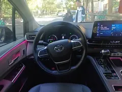 2023 Toyota Granvia 2.5L Hybrid Premium Plus, чёрный — фото 6