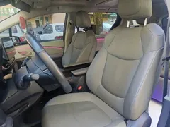2023 Toyota Granvia 2.5L Hybrid Premium Plus, чёрный — фото 11