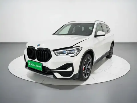 2021 BMW X1 Leading