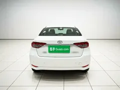 2021 Toyota Corolla TNGA 1.5L CVT Elite, белый — фото 3