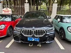 2022 BMW X6 Premium M Sport Package, чёрный — фото 2