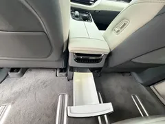 2024 Zeekr 009 6-Seat Executive 4WD 108kWh, белый — фото 15