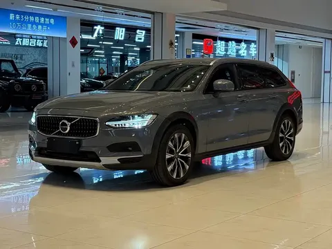 2021 Volvo V90 Cross Country B5 AWD
