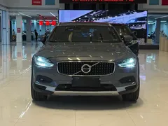 2021 Volvo V90 Cross Country B5 AWD — фото 2