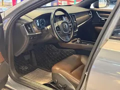 2021 Volvo V90 Cross Country B5 AWD — фото 10