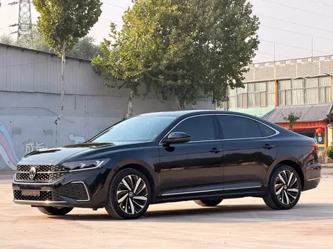 2022 Volkswagen Passat 330TSI Elite