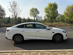 2025 BYD Qin L PHEV Smart Driving 120km, белый — фото 3