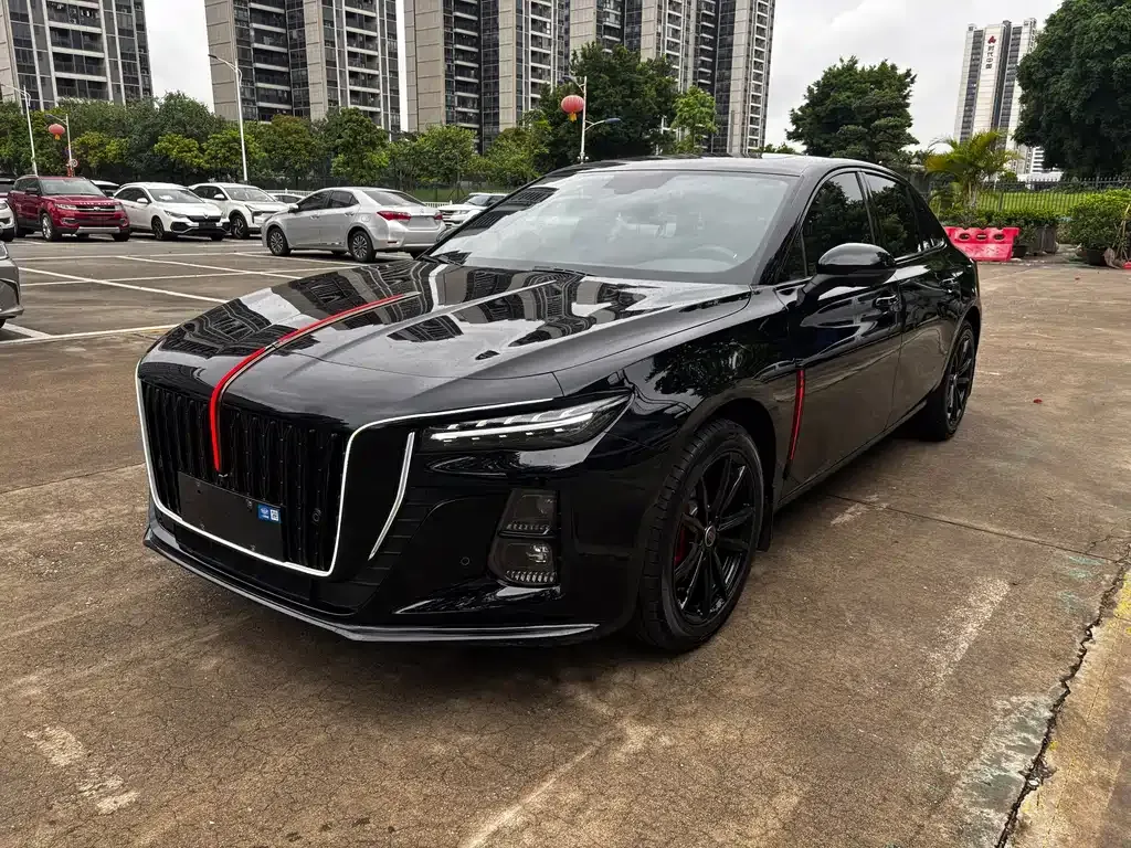 2025 Hongqi H5 2.0T AT