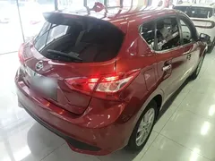 2021 Nissan Tiida 1.6L CVT — фото 7