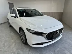 2023 Mazda 3 2.0L AT, белый — фото 3
