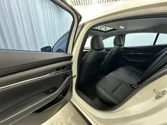 2023 Mazda 3 2.0L AT, белый — фото 7
