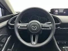 2023 Mazda 3 2.0L AT, белый — фото 10