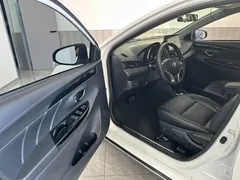 2022 Toyota Yaris L Zhixuan X 1.5L CVT Luxury Plus, белый — фото 7