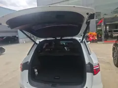 2022 BYD Song Pro DM-i PHEV 110km Flagship Pro, белый — фото 15