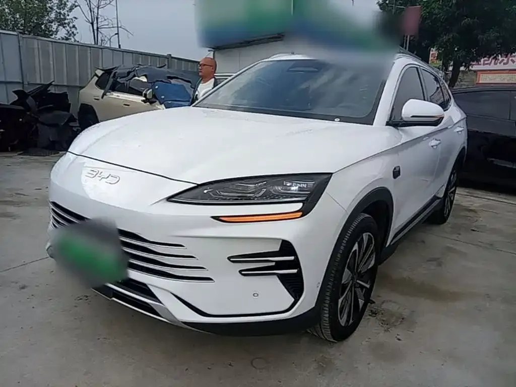 2025 BYD Song PLUS DM-i PHEV 112KM Smart Driving Premium