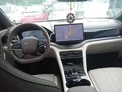 2025 BYD Song PLUS DM-i PHEV 112KM Smart Driving Premium, белый — фото 10