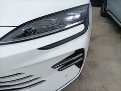 2025 BYD Song PLUS DM-i PHEV 112KM Smart Driving Premium, белый — фото 24