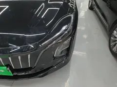 2023 Hongqi E-QM5 Basic Mobility, чёрный — фото 24