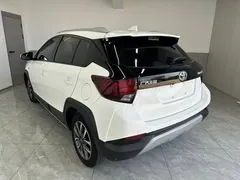 2022 Toyota Yaris L Zhixuan X 1.5L CVT Luxury Plus, белый — фото 6