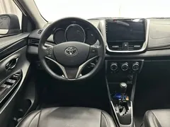 2022 Toyota Yaris L Zhixuan X 1.5L CVT Luxury Plus, белый — фото 11