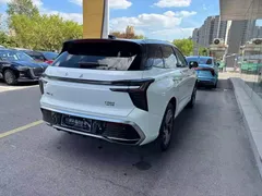 2024 Hongqi HS3 1.5T, белый — фото 4