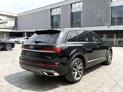 2021 Audi Q7 55 TFSI quattro S line Sport, чёрный — фото 16