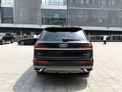2021 Audi Q7 55 TFSI quattro S line Sport, чёрный — фото 17