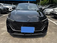 2022 Changan UNI-V 1.5T Premium, чёрный — фото 2