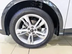 2023 Audi Q3 35 TFSI Fashion 1.5T, белый — фото 7