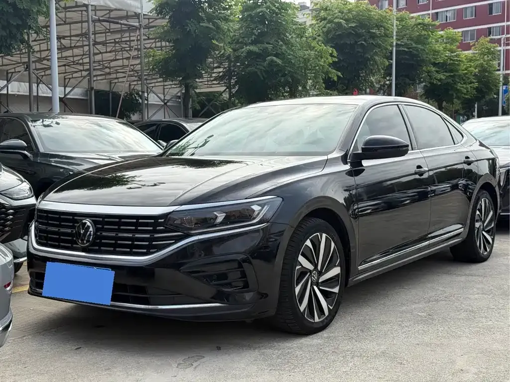 2022 Volkswagen Passat 330TSI Elite