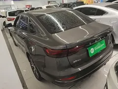 2022 Geely Emgrand 4th Gen 1.5L MT Elite — фото 5