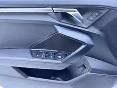 2023 Audi A3L Limousine 35 TFSI Luxury Sport, белый — фото 8