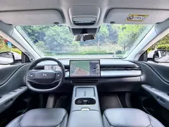 2025 Xpeng G6 625 Long Range Max Tech EV — фото 6