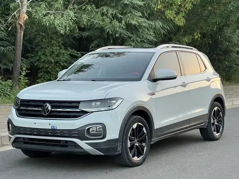 2021 Volkswagen Tacqua 1.5L AT