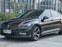 2023 Volkswagen Magotan 330TSI DCT Luxury, чёрный — фото 1